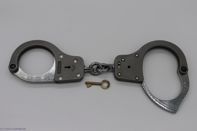 Chubb Detainee Handcuffs with Key  