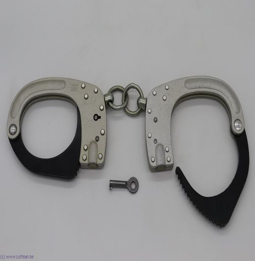 Handcuffs Po-Sm | Cuffman's Collection